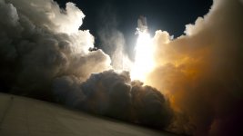 Space_Shuttle_Endeavour.jpg