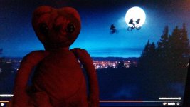 ET meine Puppe mit Hintergrund ( 1 ).jpg