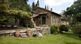 luxury_villa_for_rent_tuscany_villa_bosco_die_tartuffi_exterior-01-942.jpg