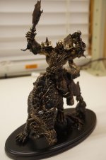 World-of-Warcraft-10-Jahres-Geschenk-Orc-Statue-groß.jpg