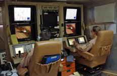 1920px-MQ-1_Predator_controls_2007-08-07.jpg